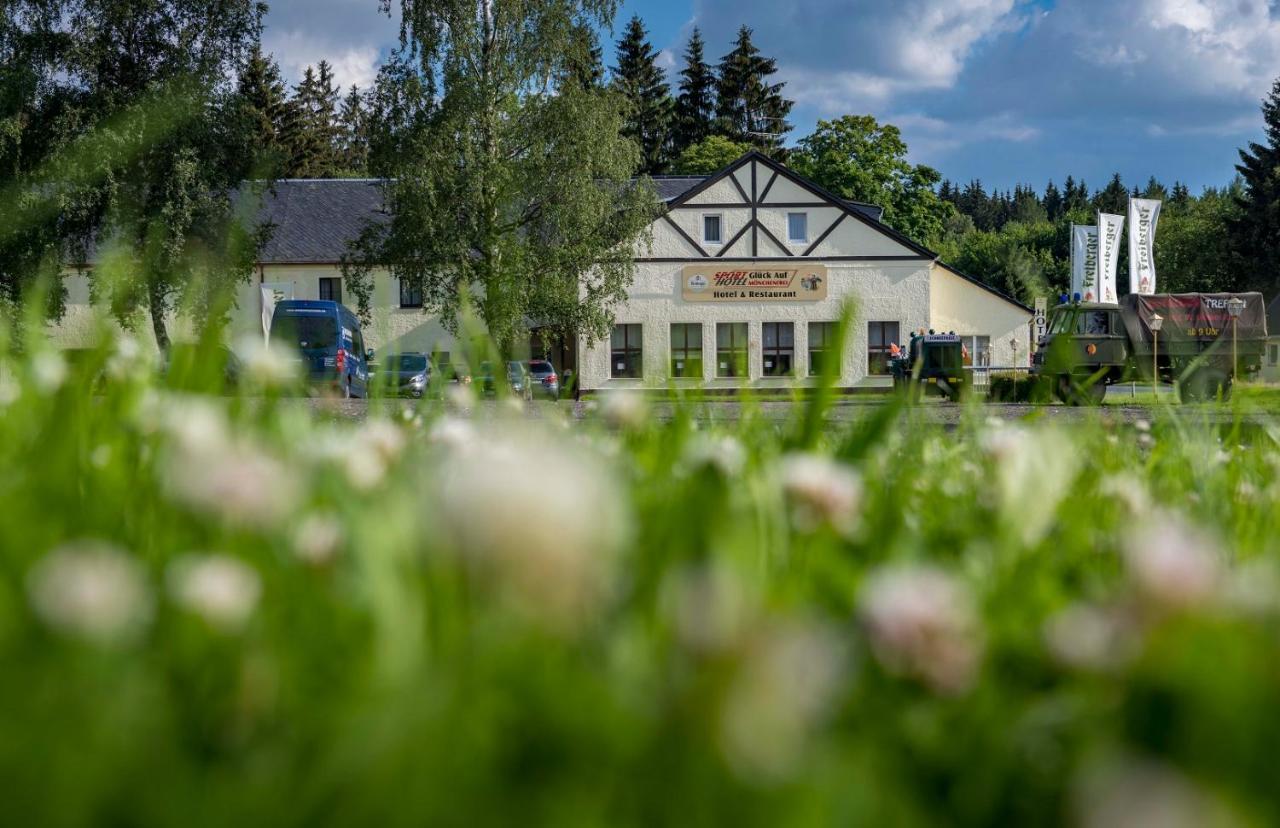 Sporthotel Glueck Auf Moenchenfrei Brand-Erbisdorf Esterno foto